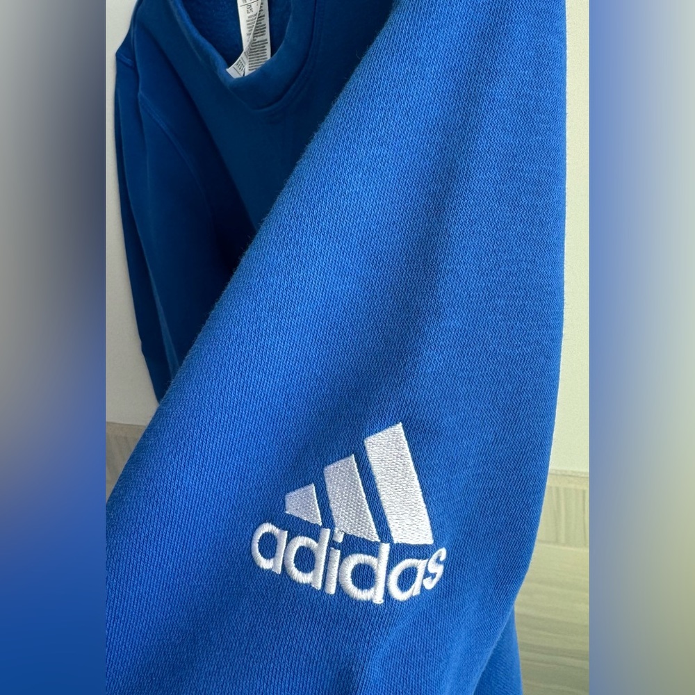 Adidas Sweatshirt